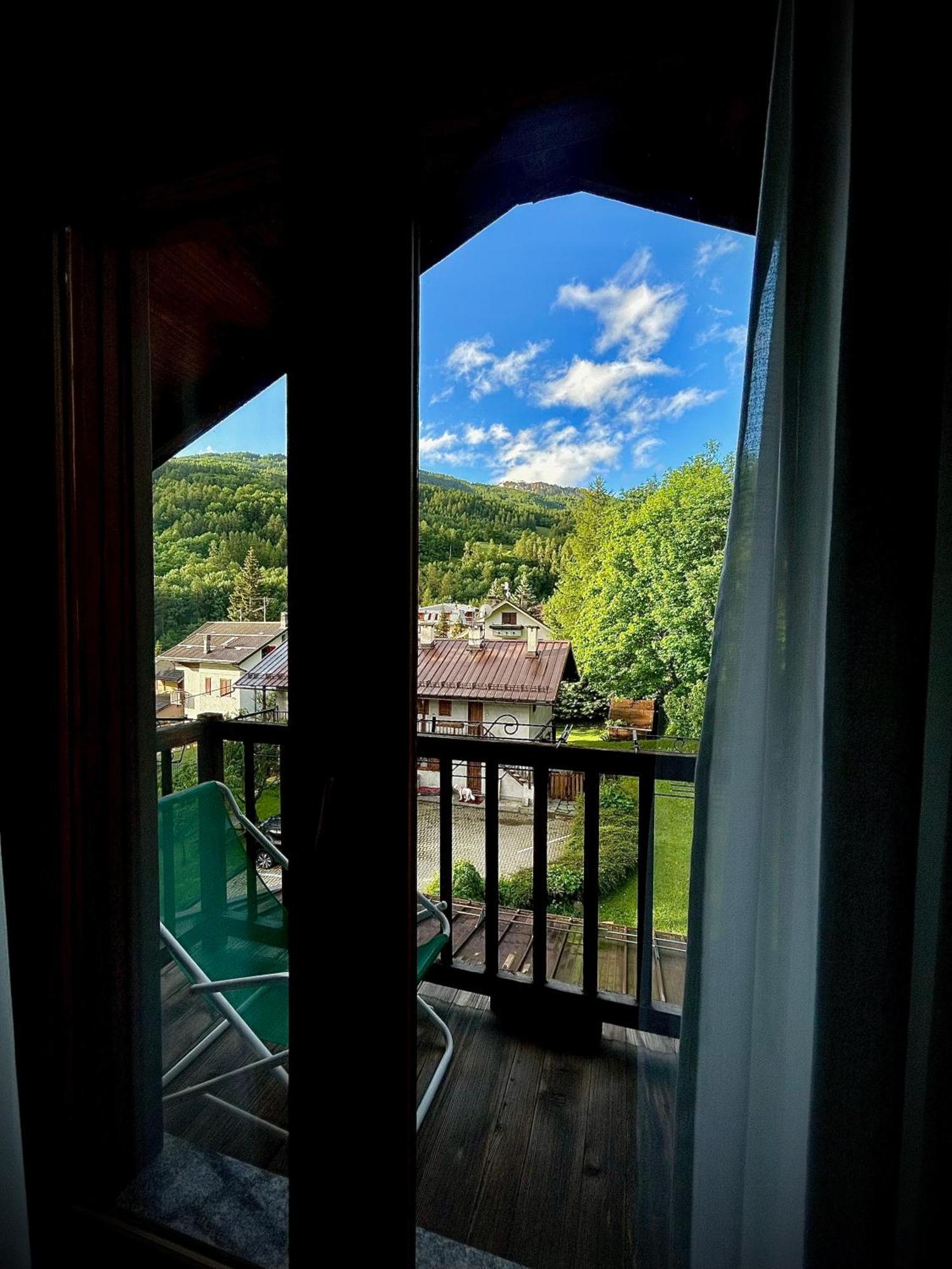 Hotel La Nigritella Bardonecchia Bagian luar foto