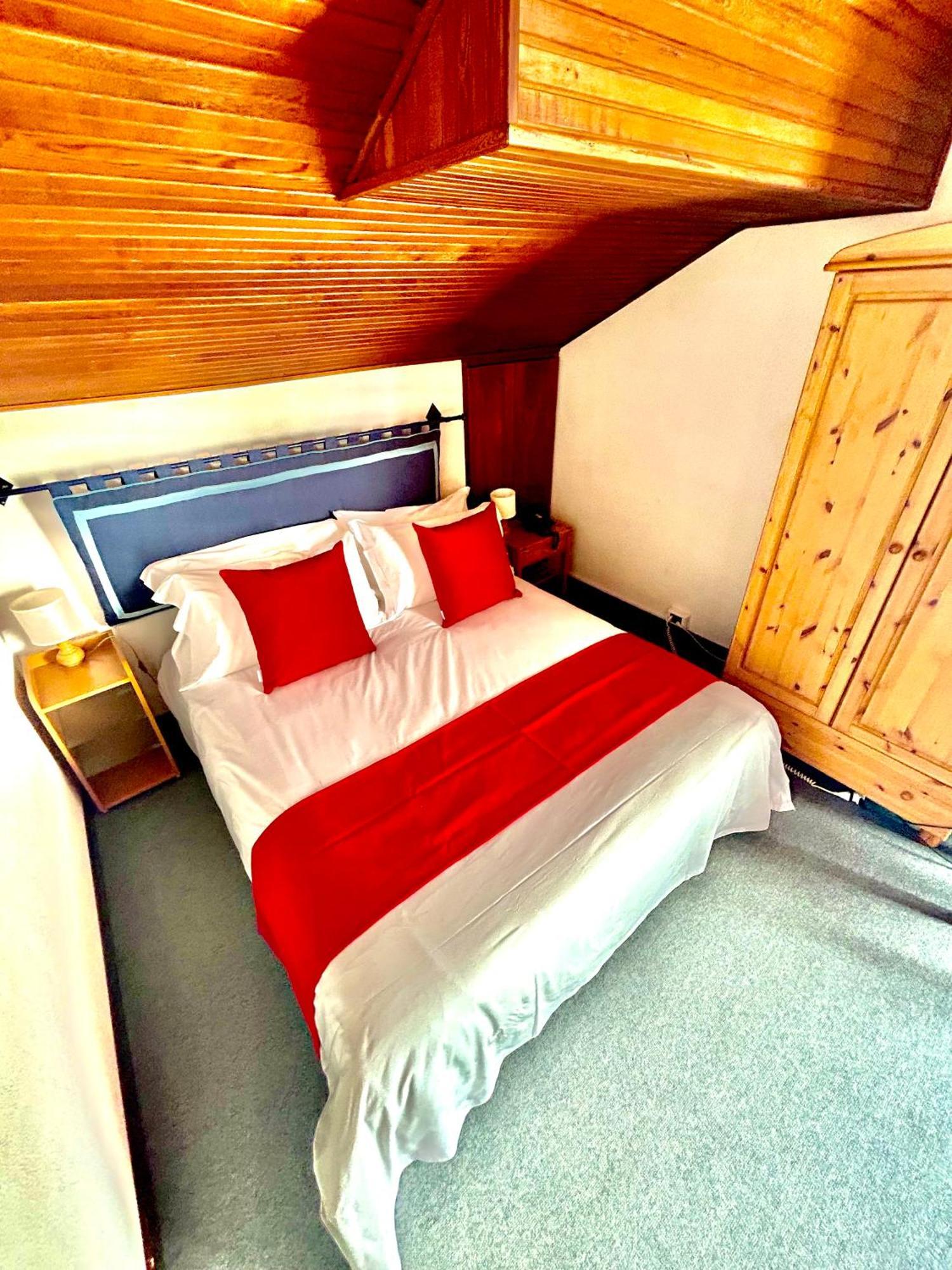 Hotel La Nigritella Bardonecchia Bagian luar foto